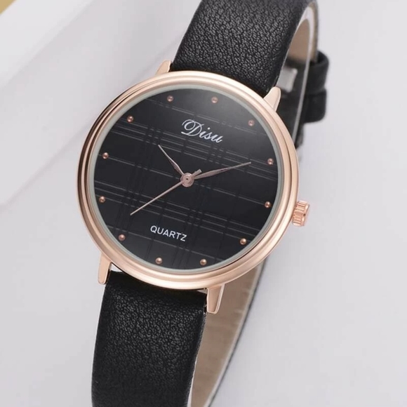 🌿Minimalist Watch🌿 - Picture 2 of 3